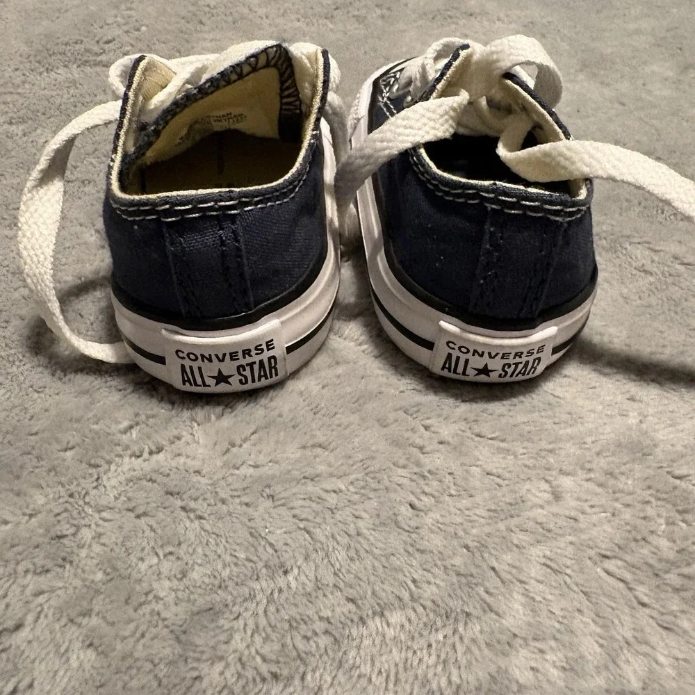 Converse Chuck Taylor All Star Sneakers Toddler Size 2 Canvas Lace Up Low Blue